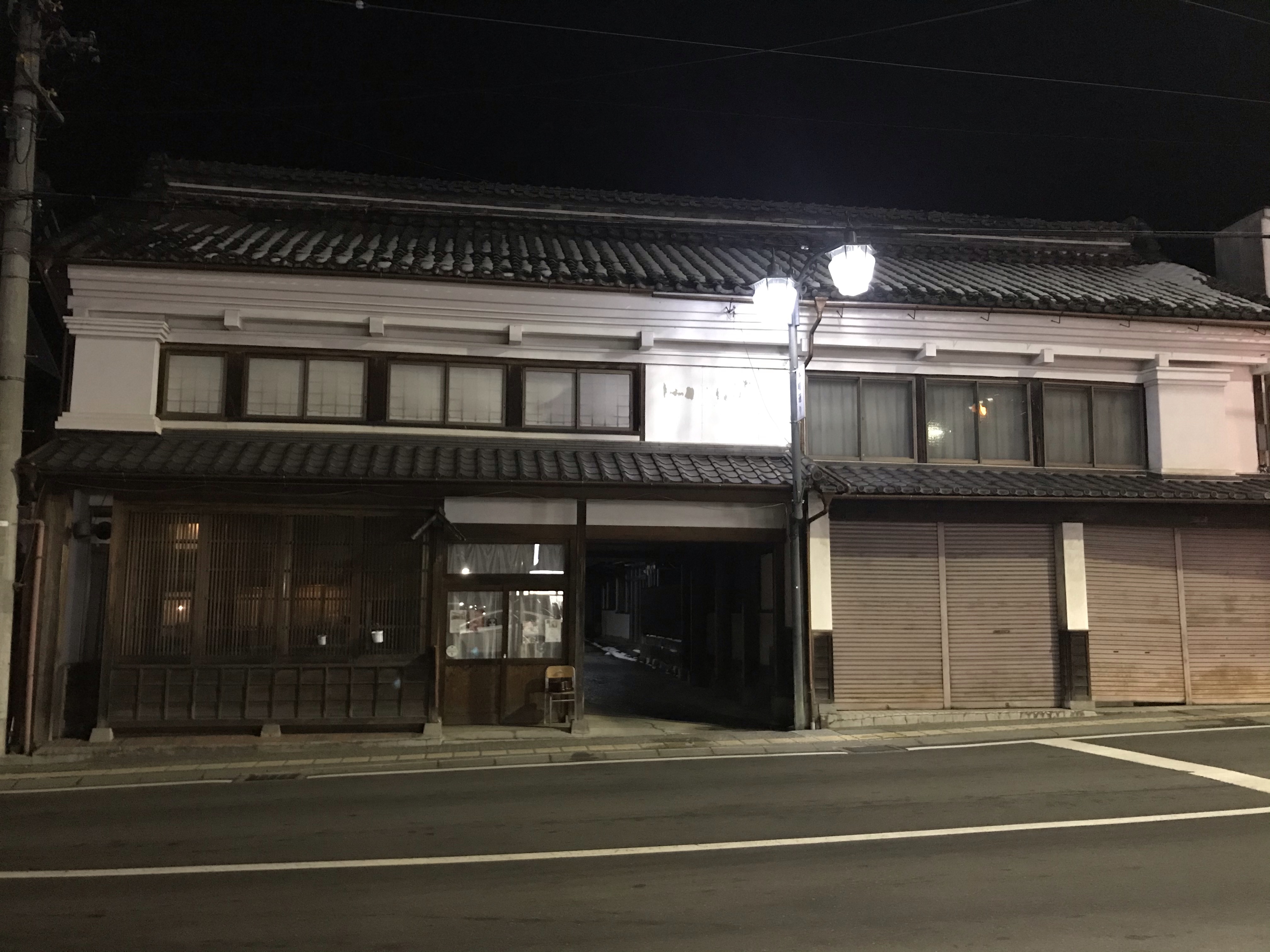 須坂の蔵造りの建物